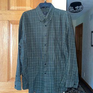Van Heusen No Iron Button Down Dress Shirt sz XL 17-17 1/2 Plaid